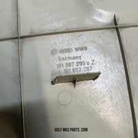 Golf C pillar cover 3door White Left